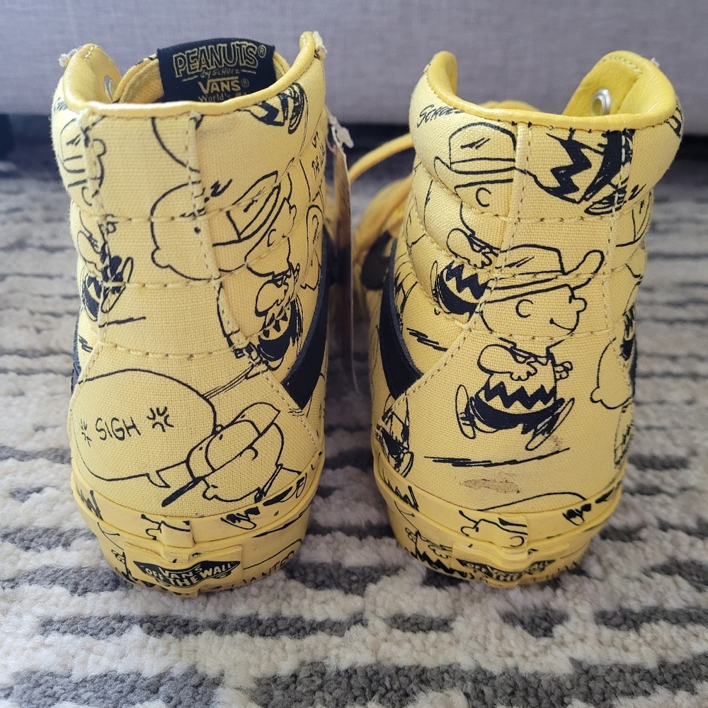 Vans Peanuts x Sk8-Hi 'Charlie Brown Maize… - Picture 4 of 12